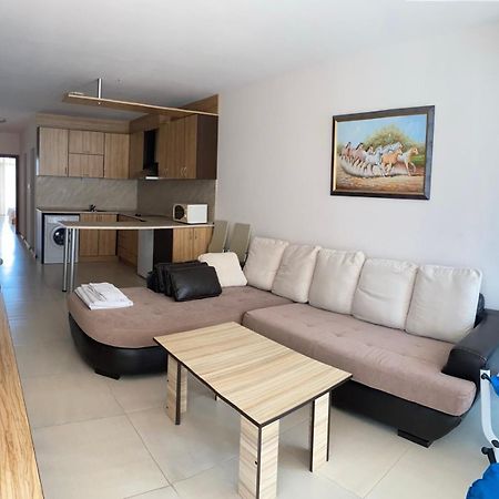 Grand Kamelia Apartments Sunny Beach Esterno foto