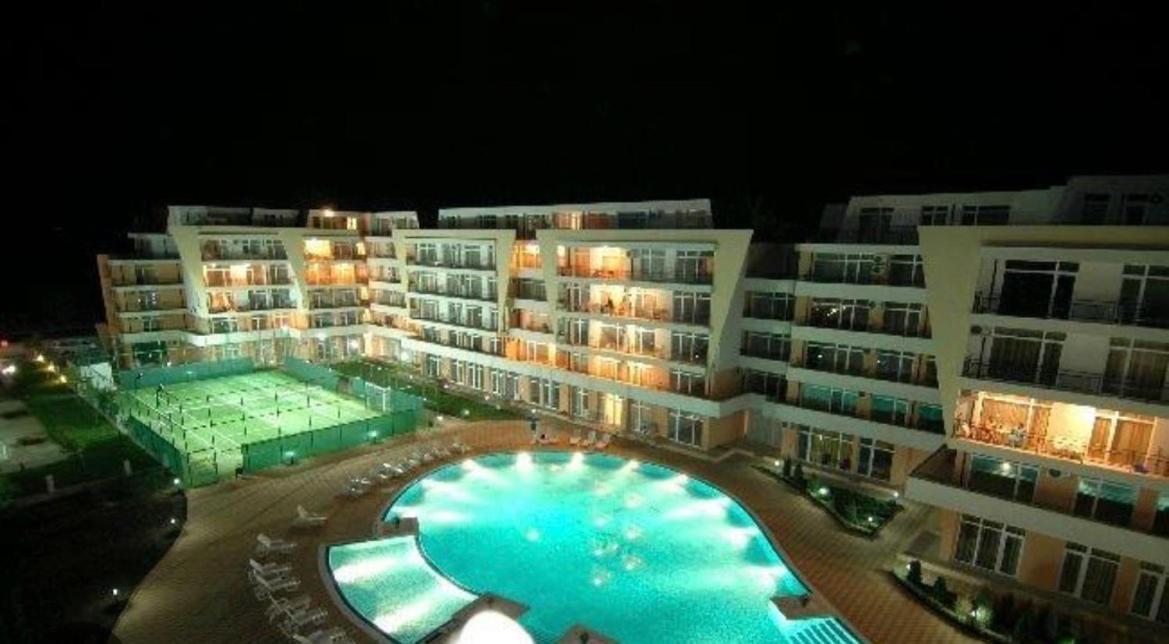 Grand Kamelia Apartments Sunny Beach Esterno foto