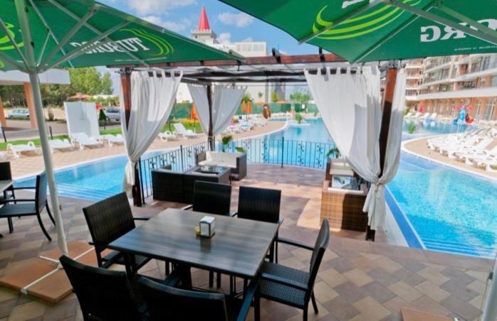 Grand Kamelia Apartments Sunny Beach Esterno foto