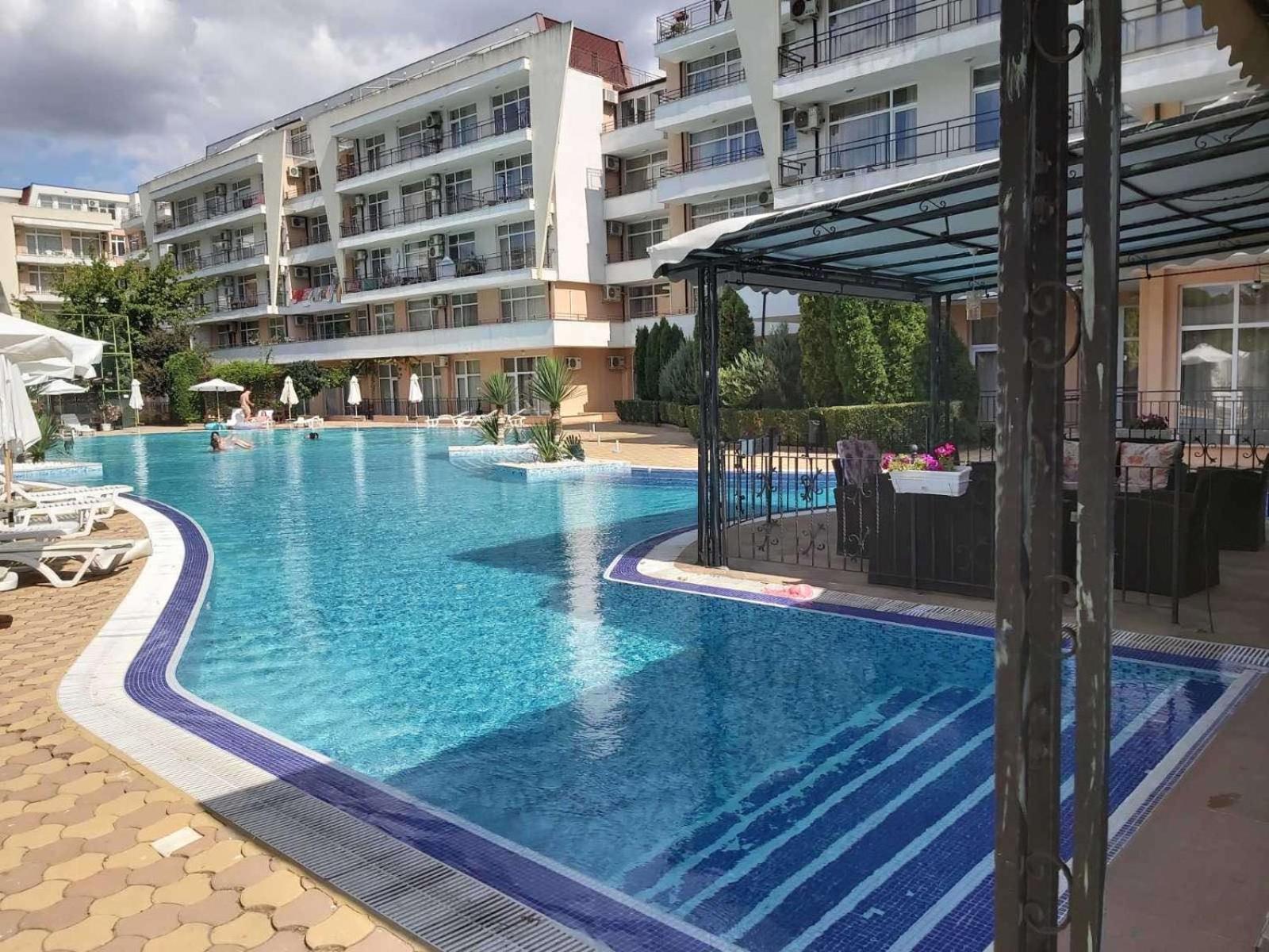 Grand Kamelia Apartments Sunny Beach Esterno foto