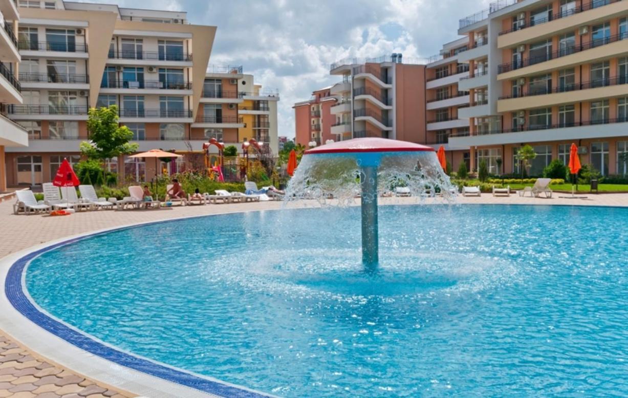 Grand Kamelia Apartments Sunny Beach Esterno foto