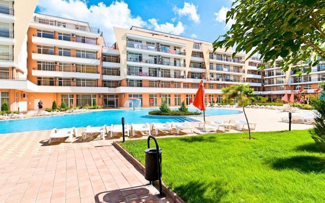 Grand Kamelia Apartments Sunny Beach Esterno foto