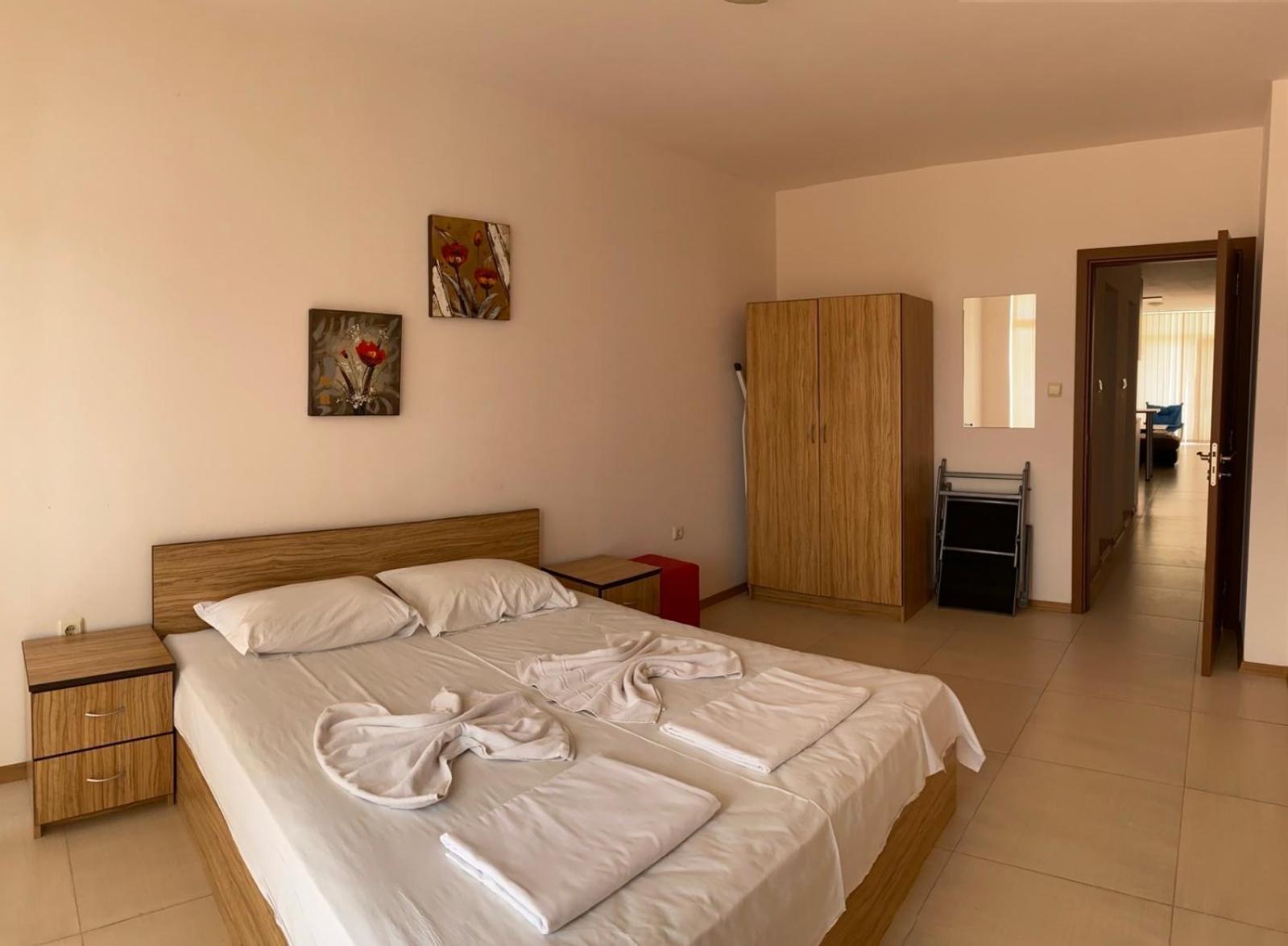 Grand Kamelia Apartments Sunny Beach Esterno foto